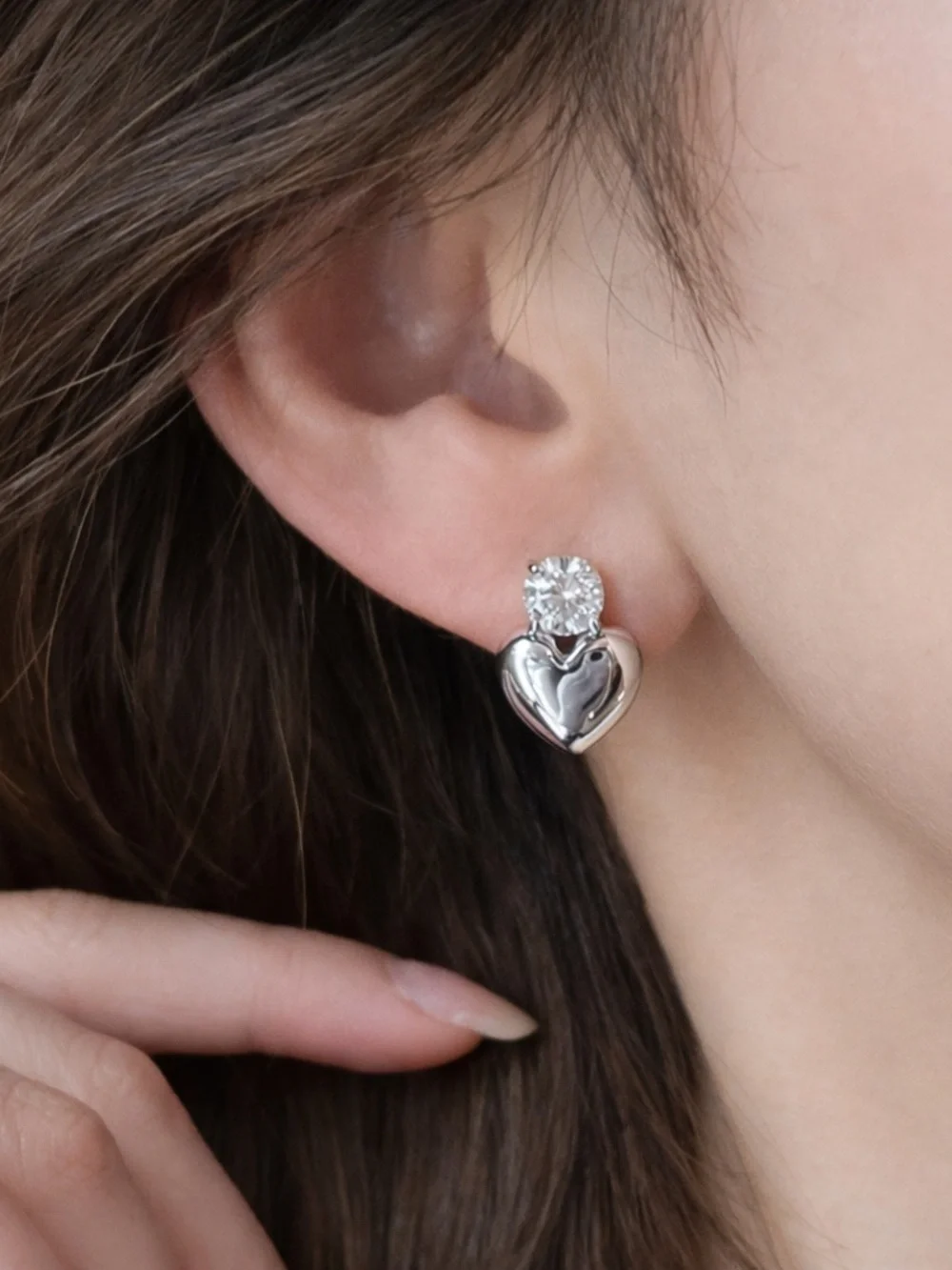 New Gold plated Celeste Heart Stud Earrings - Picture 2 of 2